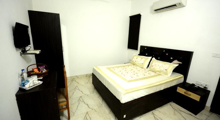 Hotel Mehra Inn Amritsar Rum bild