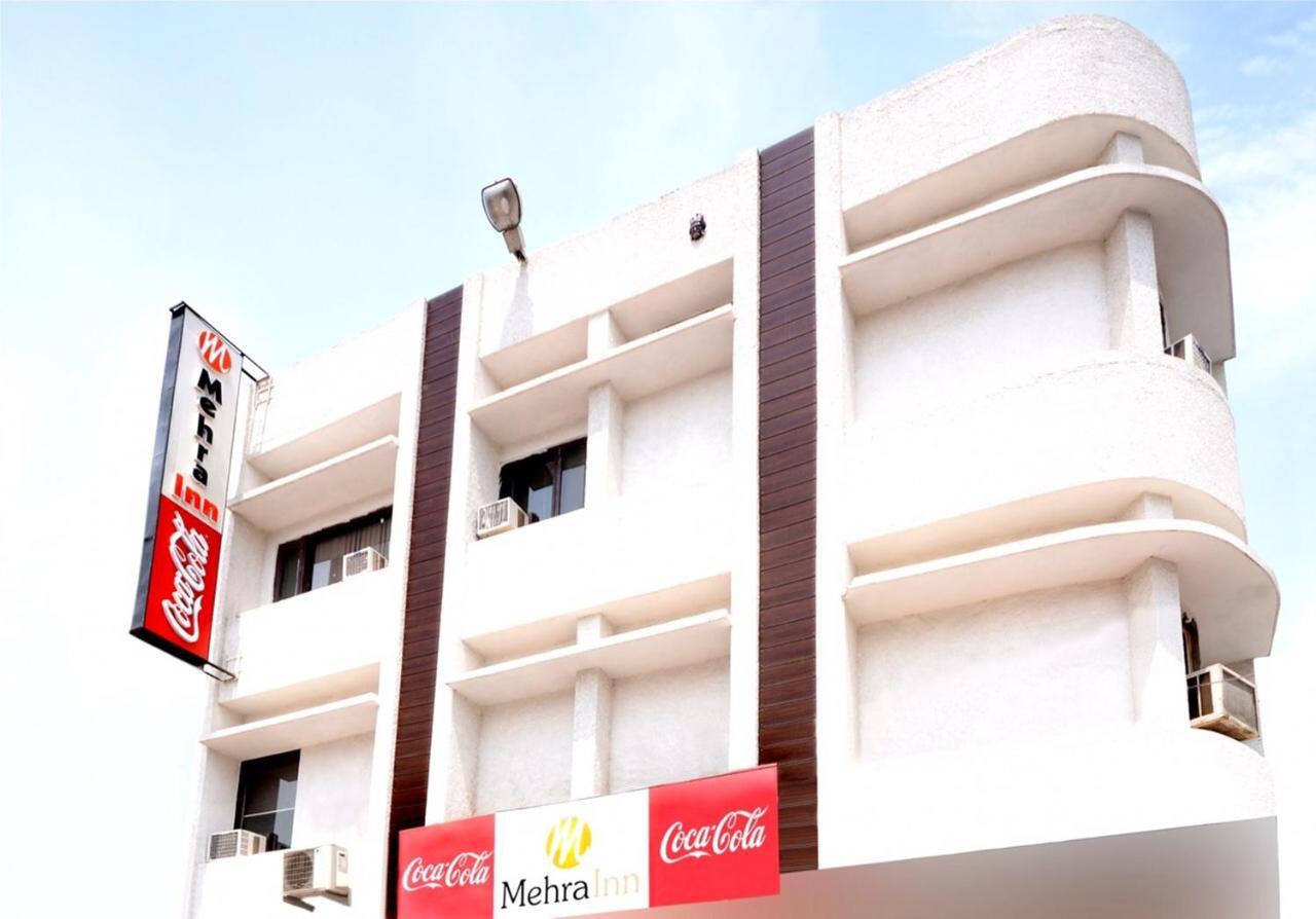 Hotel Mehra Inn Amritsar Exteriör bild